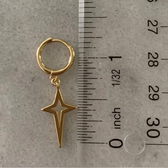 Gold Star Dangle Huggie Hoop Earrings Brand New - Picture 2 of 4